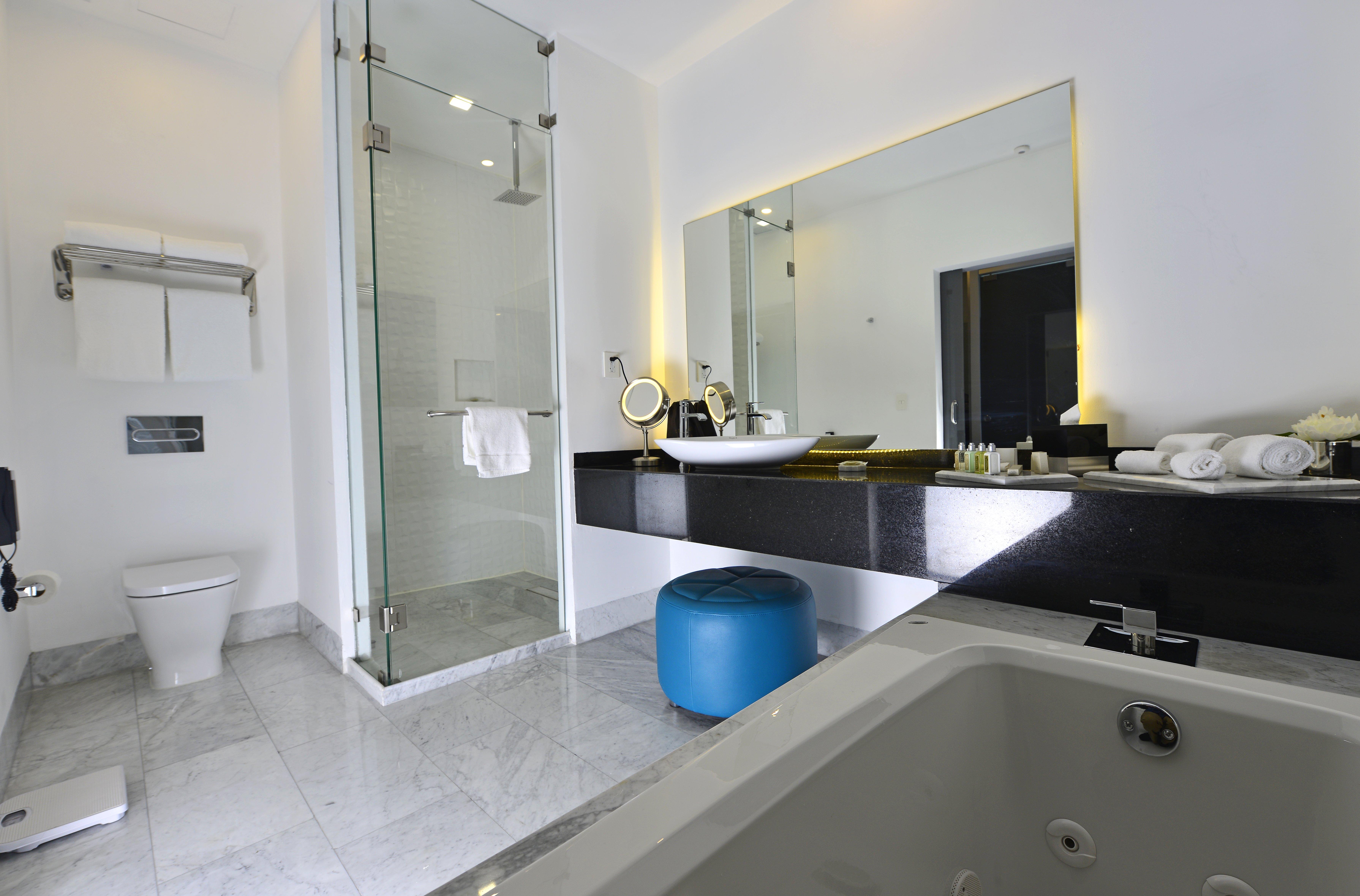 Baruk Guadalajara Hotel De Autor Exteriér fotografie A modern bathroom