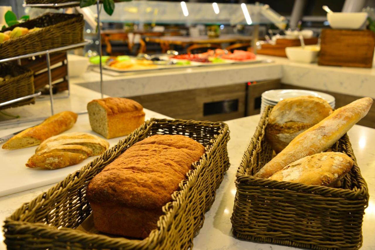 Baruk Guadalajara Hotel De Autor Exteriér fotografie Bread at a buffet